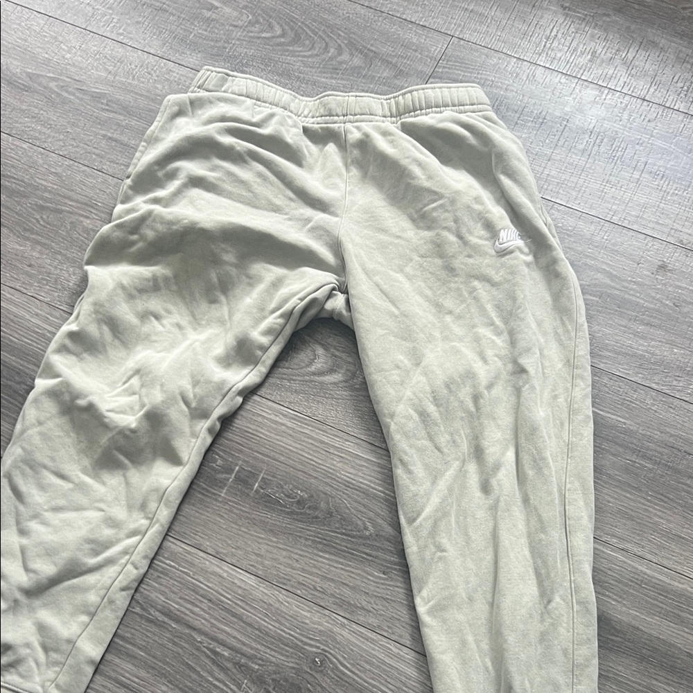 Nike Men's Light Gray Joggers